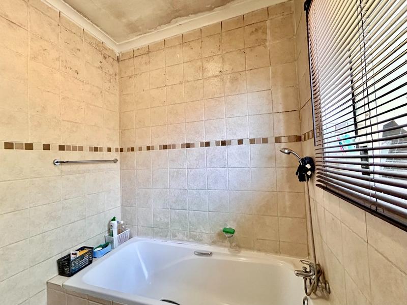 To Let 1 Bedroom Property for Rent in Brits North West